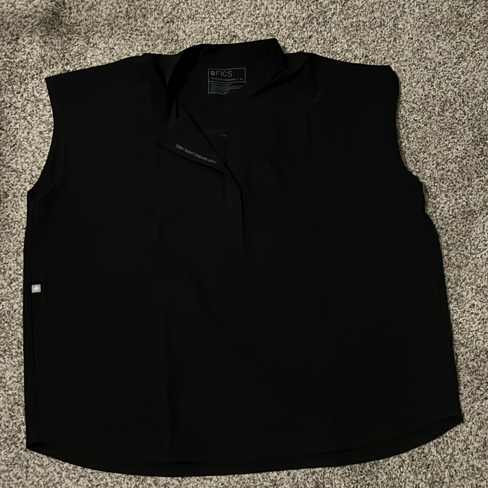 Figs, black womens rafaela freezing scrub top XL, NWT